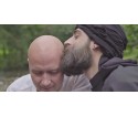 Un comédien norvégien se moque du chef de Daech dans une vidéo gay